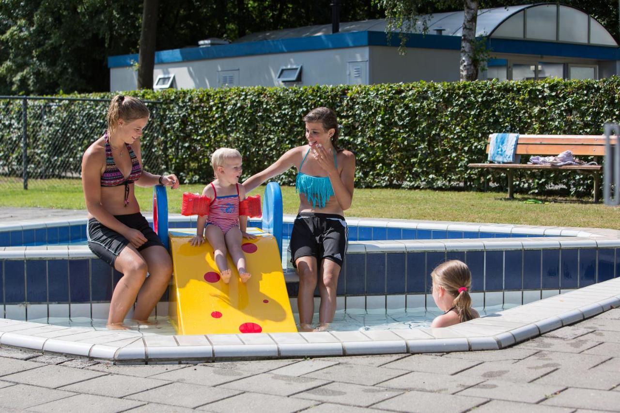 ホテル Recreatiepark Kaps Tubbergen エクステリア 写真
